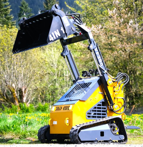 YF380 mini skid steer demonstrating high dump angle of 4-in-1 bucket