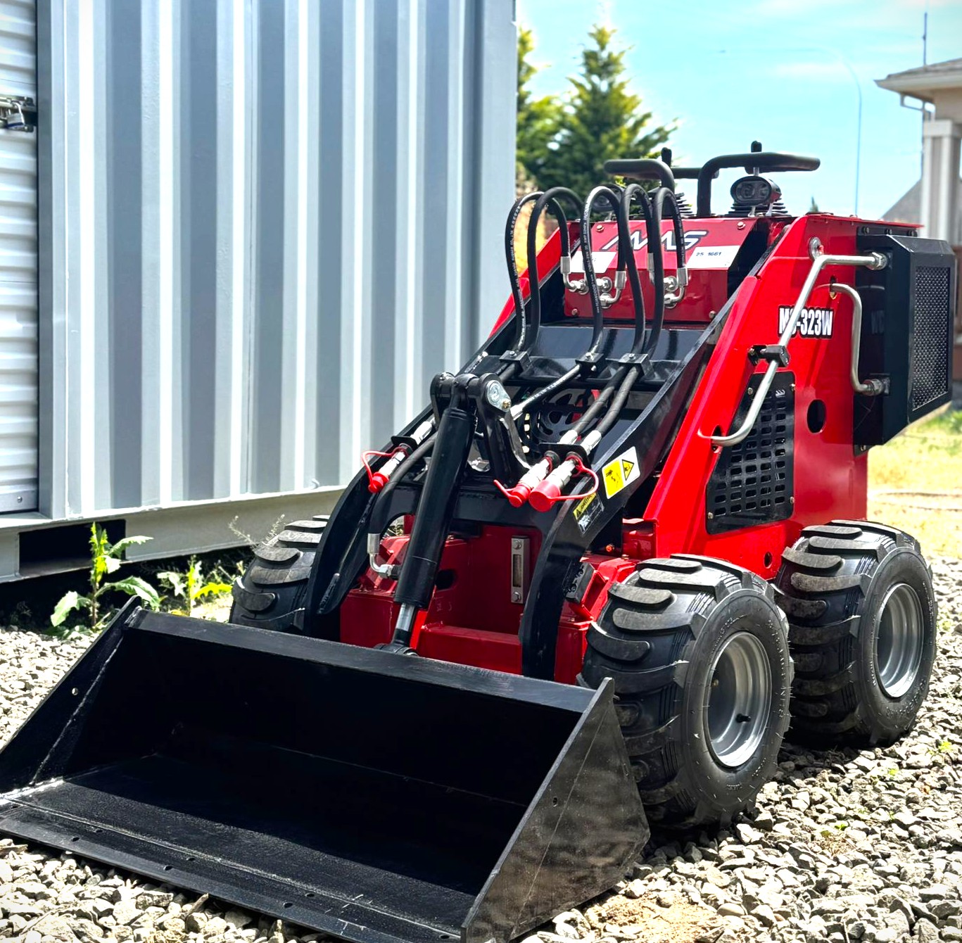 Skid Steer that save Backs! MMS MS-323w