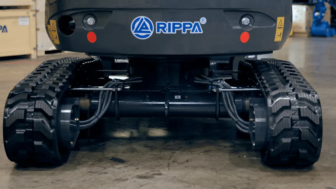 RIPPA R22-3 PRO expandable rubber tracks moving from narrow to wide position