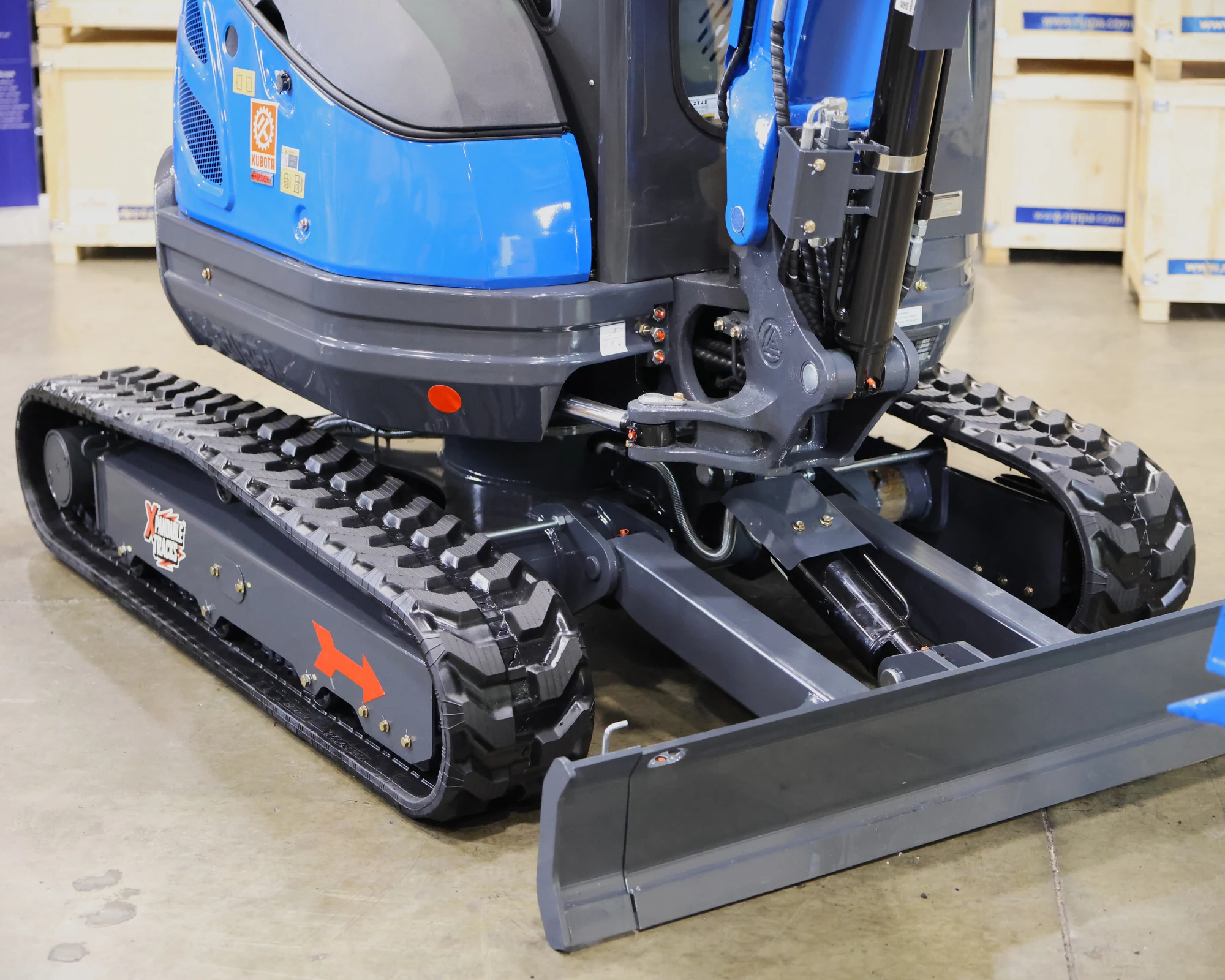 RIPPA R22-3 PRO Mini Excavator — Enclosed Cab Kubota Diesel - Image 11