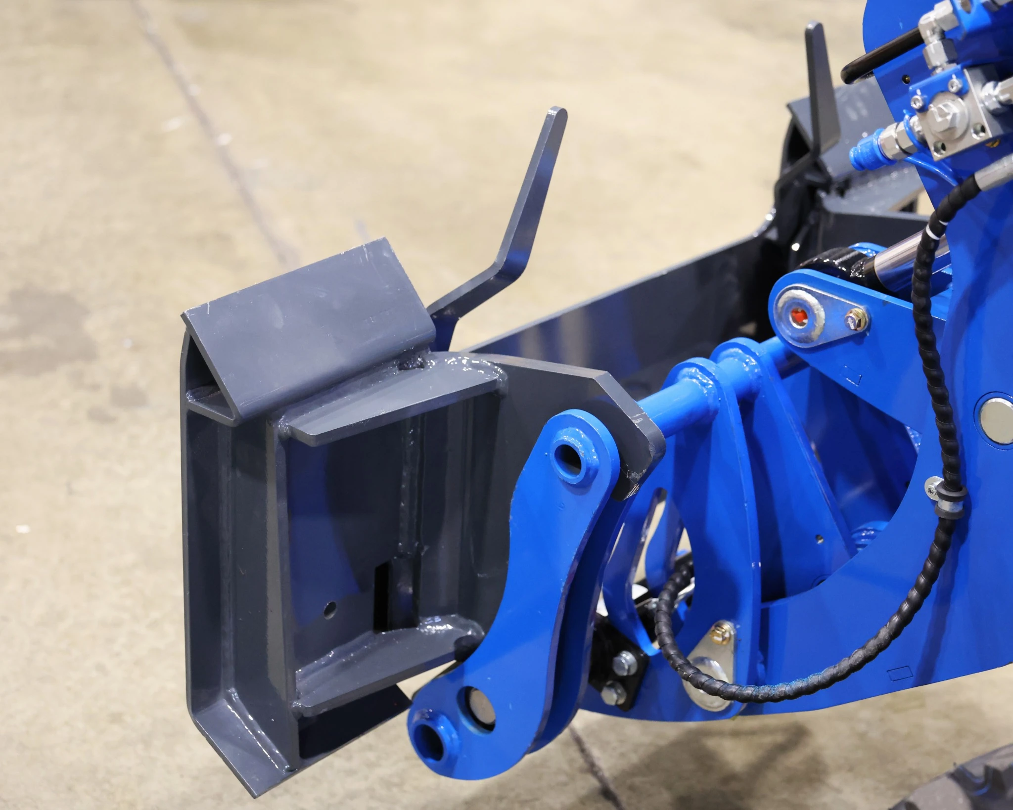 SSQA adapter installed on RIPPA RB06 or RL06 loader