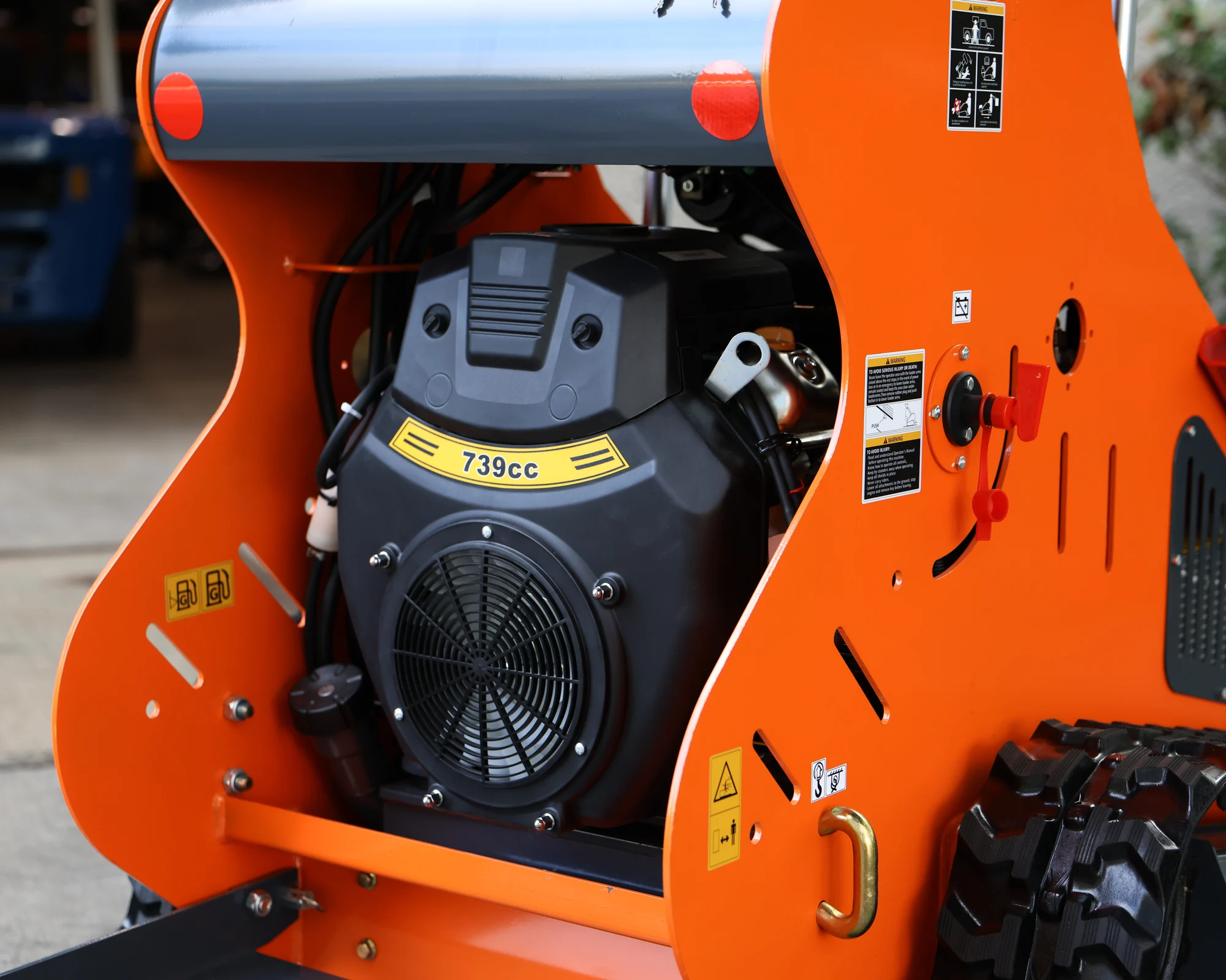 Dig Master DM24 orange mini skid steer: 739cc gasoline engine